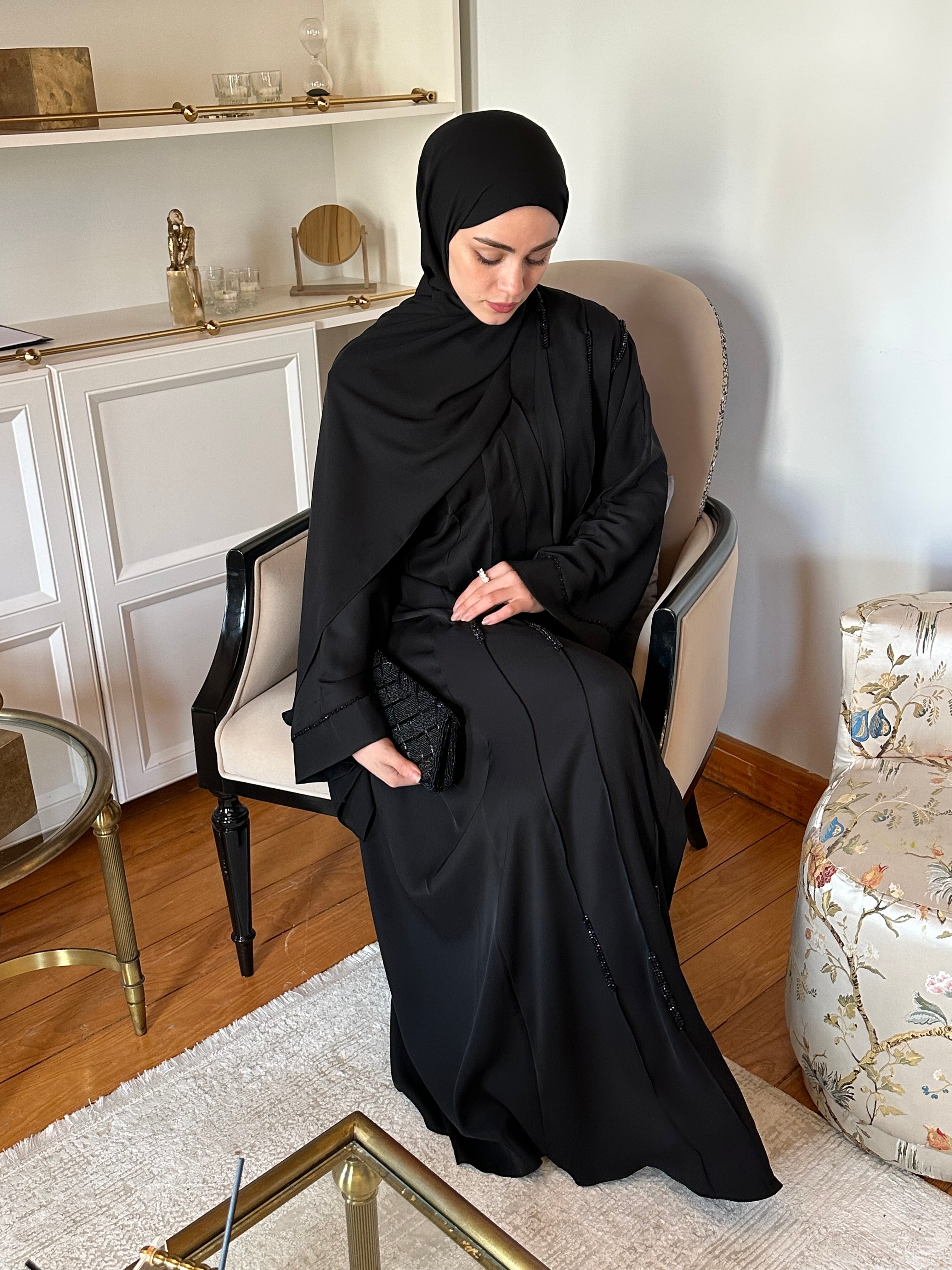 Lina taş işlemeli abaya