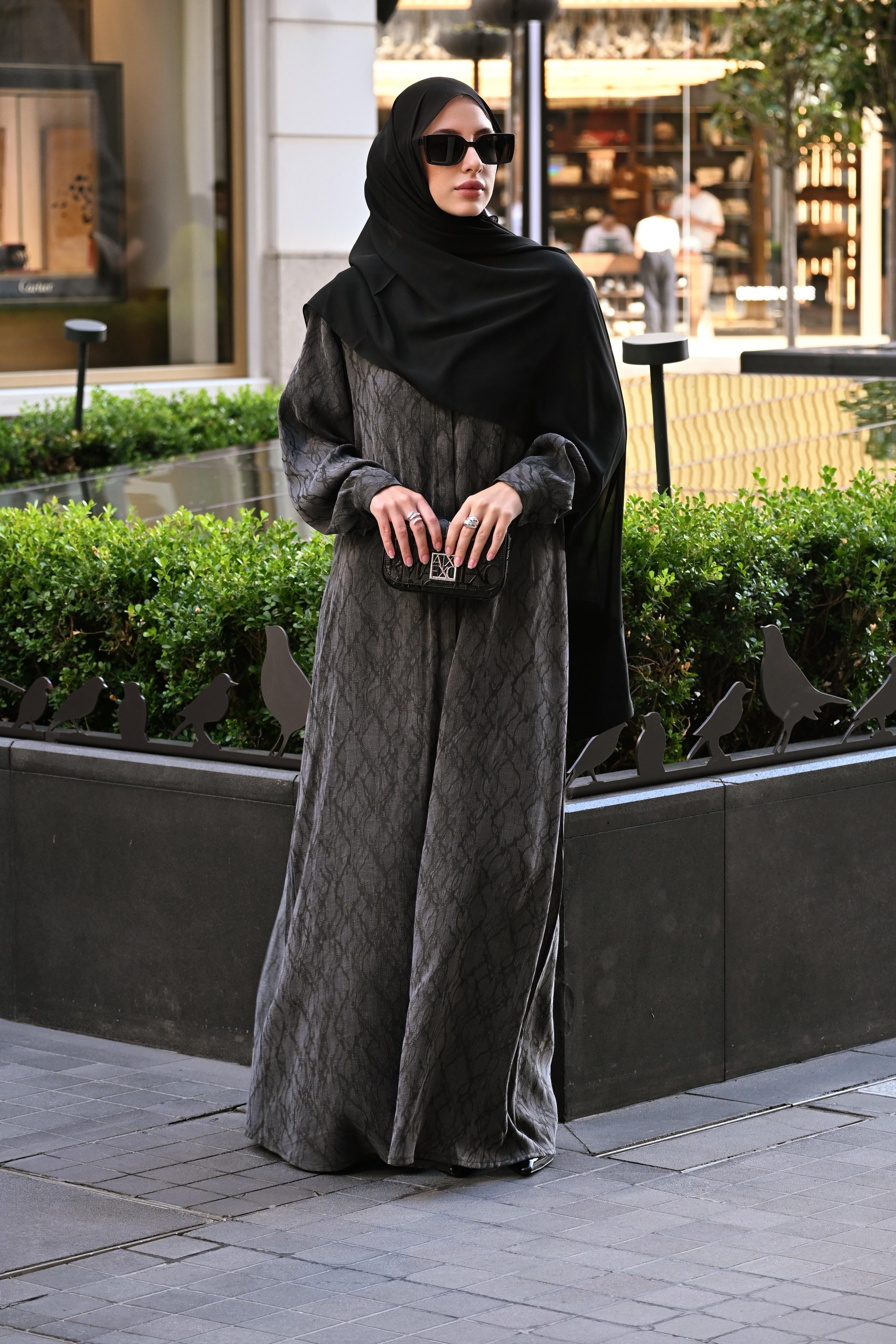 Aişe ferace (füme)